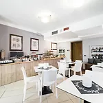 Bernardino Hotel