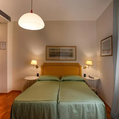 Hotel Bernardino Lucca