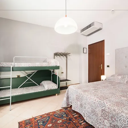 Bernardino 3* לוקה